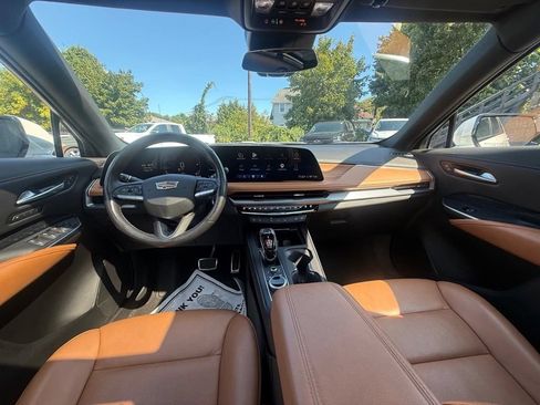 Used 2024 Cadillac XT4 Sport AWD/4WD image 23