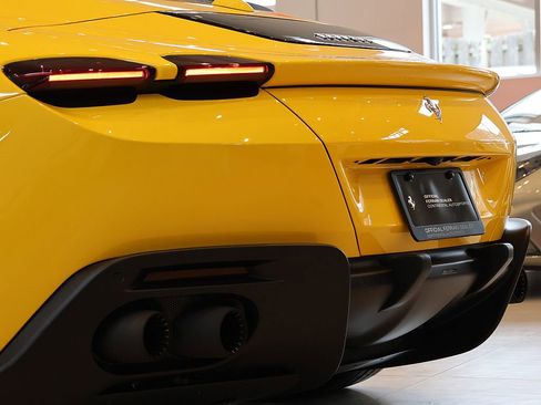 Certified 2025 Ferrari Roma Spider RWD image 68