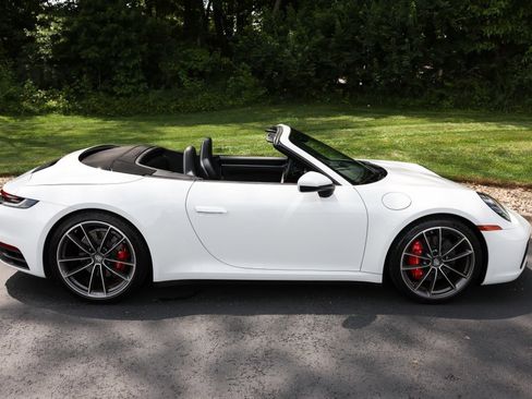 Used 2023 Porsche 911 Carrera 4S w/ Sport Package image 22