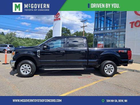 Used 2022 Ford F350 XLT w/ FX4 Off-Road Package AWD/4WD image 2