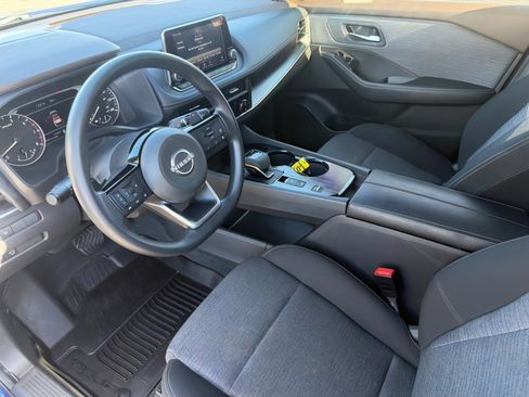 Used 2023 Nissan Rogue SV image 19