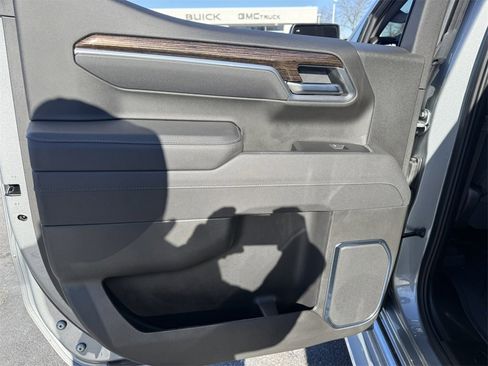 Certified 2025 GMC Sierra 1500 SLE w/ X31 Off-Road Package image 31