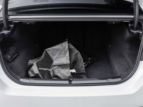 Used 2025 BMW M5 w/ Carbon Package image 18