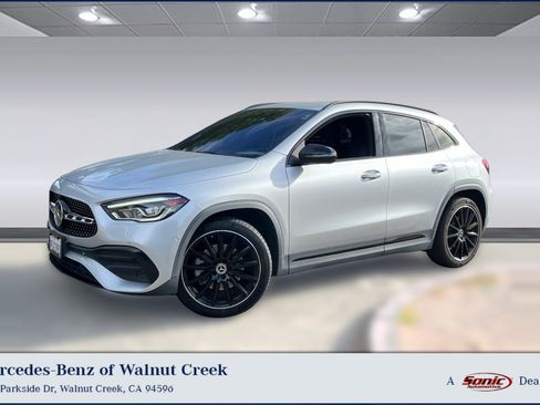 Used 2022 Mercedes-Benz GLA 250 4MATIC image 1