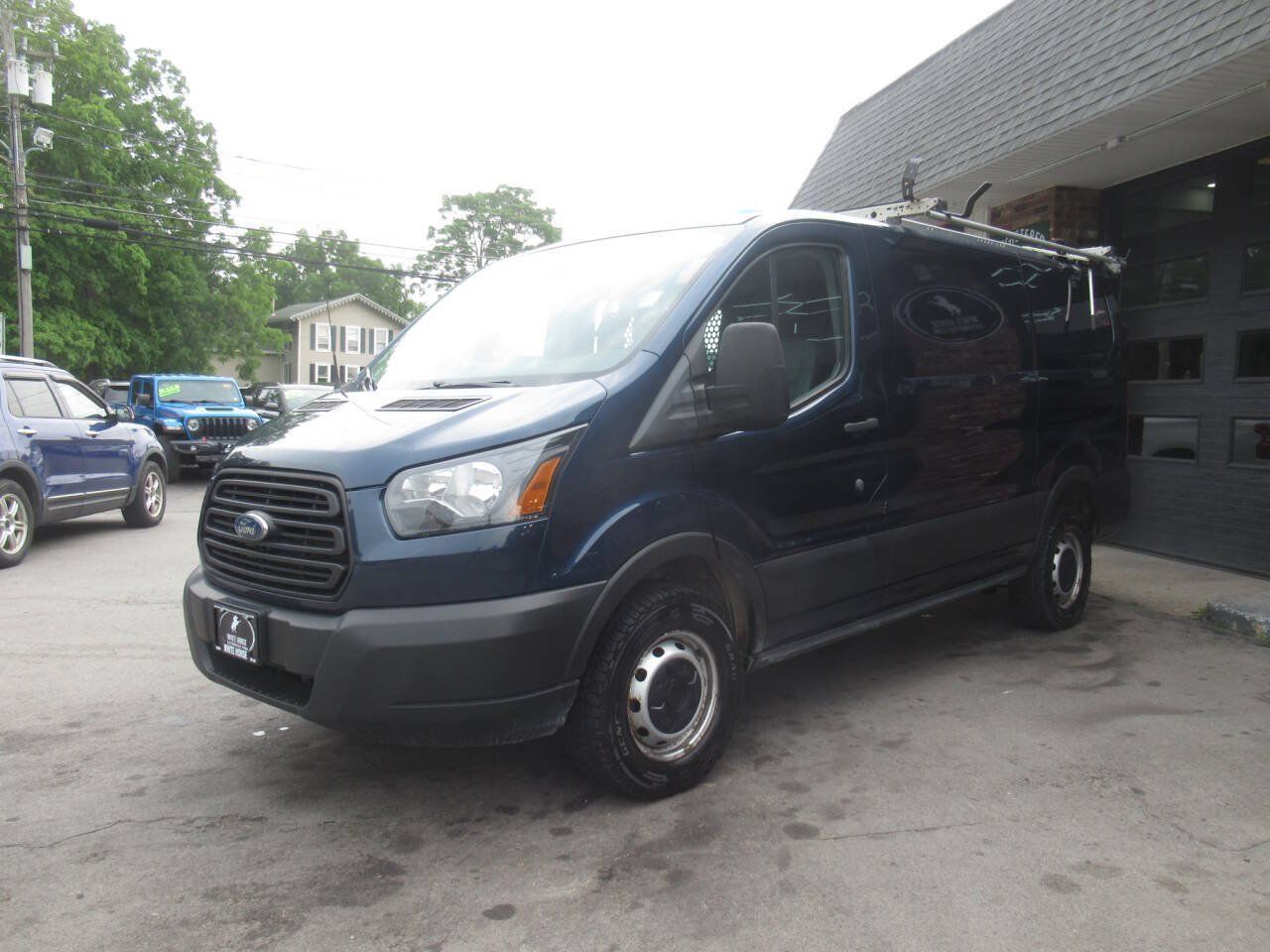 Used 2019 Ford Transit 250 130 Low Roof RWD image 23