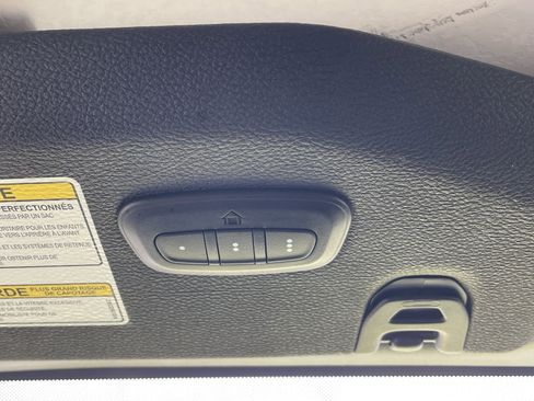 Used 2023 Jeep Gladiator Overland image 19