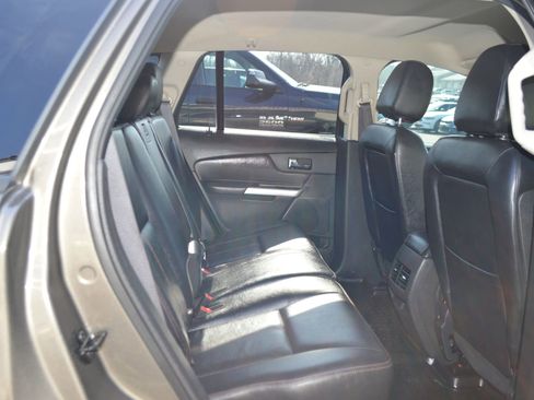 Used 2013 Ford Edge SEL image 25