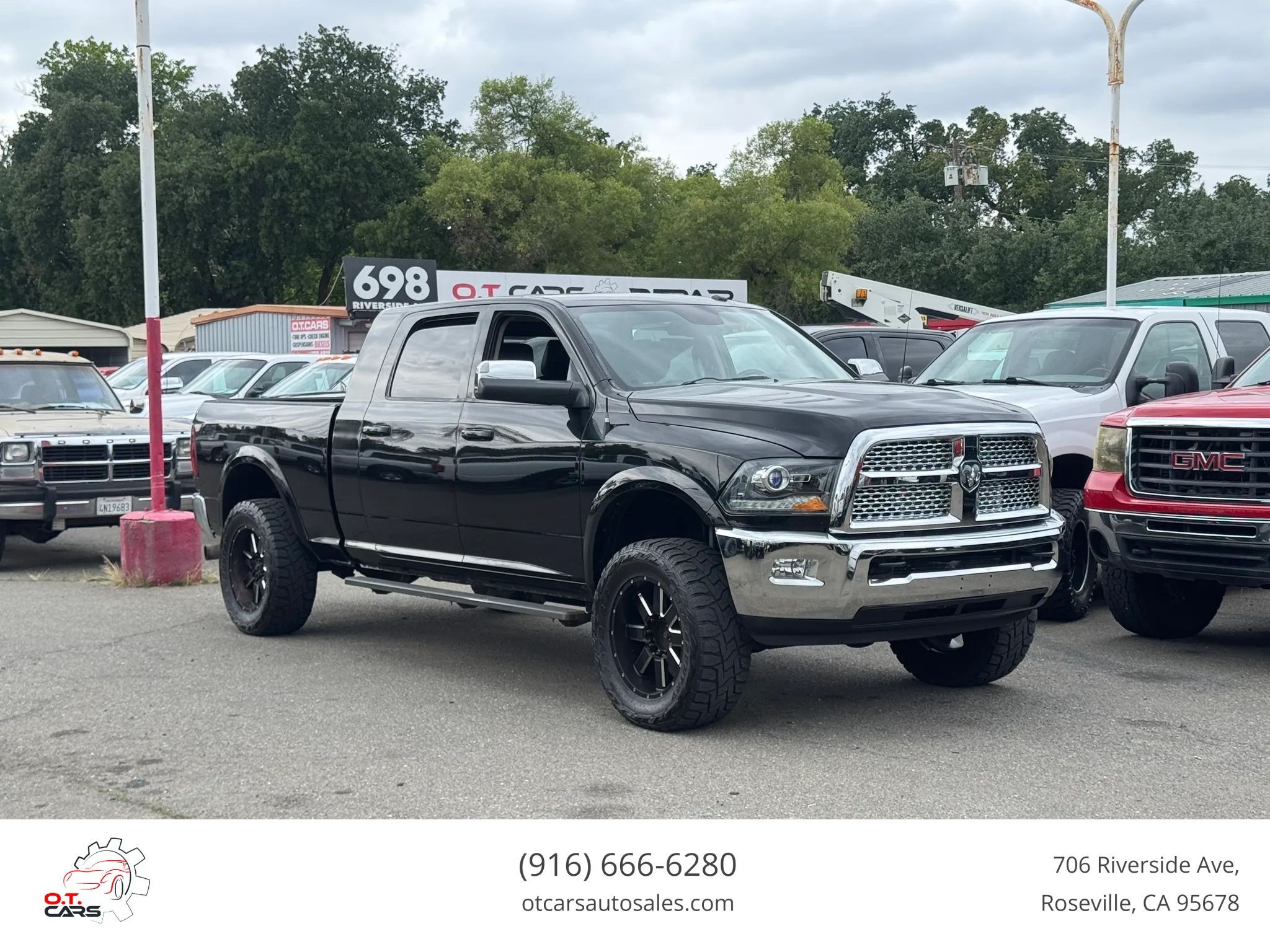 Used 2014 RAM 3500 Laramie w/ Black Appearance Group AWD/4WD image 1