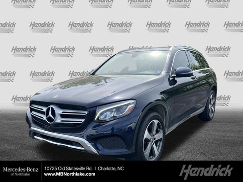 Used 2019 Mercedes-Benz GLC 300 4MATIC image 1