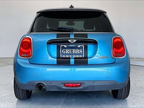 Used 2016 MINI Cooper 2-Door Hardtop image 6
