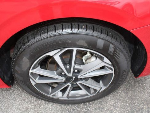 Used 2024 Kia Forte LXS image 6