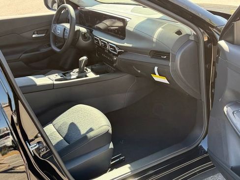 New 2026 Nissan Sentra SV w/ SV Convenience Package FWD image 26