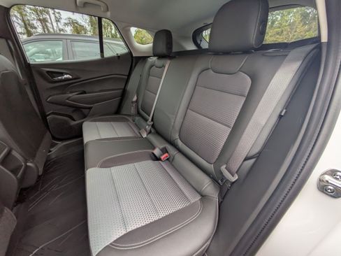 New 2026 Chevrolet Trax LT w/ Driver Confidence Package image 13