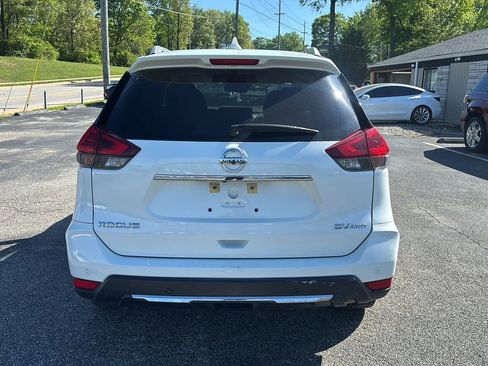 Used 2019 Nissan Rogue SV AWD/4WD image 4