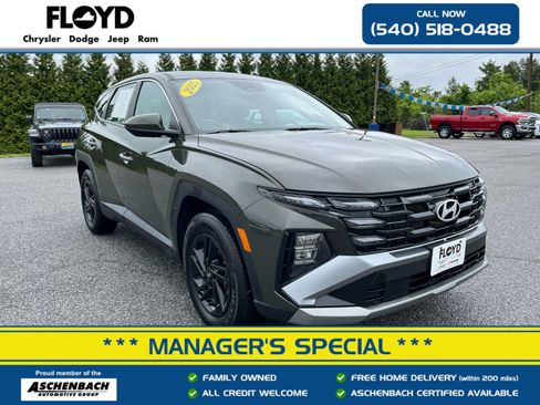 Used 2025 Hyundai Tucson SE FWD image 1