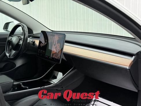 Used 2018 Tesla Model 3 Long Range AWD/4WD image 18