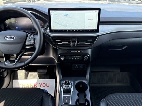 Certified 2025 Ford Escape SE FWD image 13