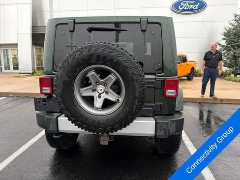 Used 2011 Jeep Wrangler Sahara w/ Connectivity Group AWD/4WD image 7