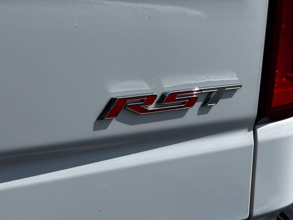 Used 2026 Chevrolet Silverado 1500 RST AWD/4WD image 15