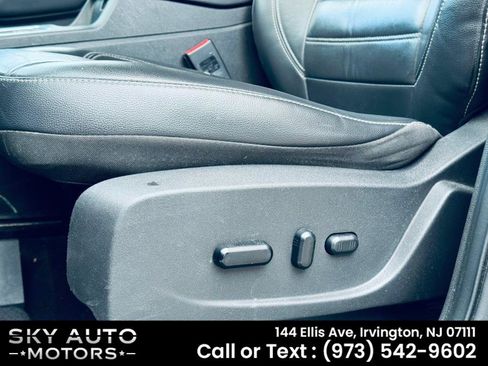 Used 2018 Ford Escape SEL w/ Ford Safe & Smart Package AWD/4WD image 18