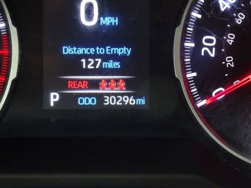 Used 2021 Toyota RAV4 XLE image 29