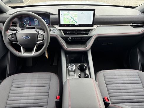 New 2026 Ford Explorer ST-Line w/ ST-Line Street Pack image 4