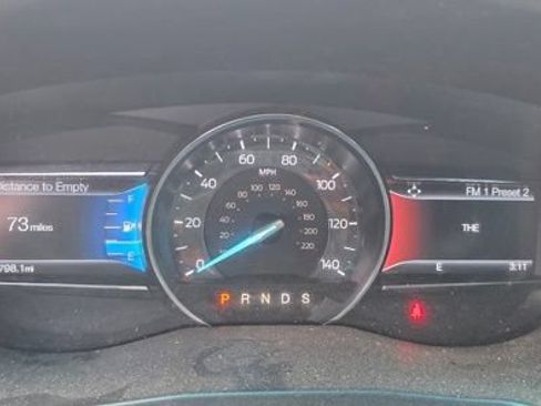 Used 2016 Ford Explorer XLT w/ Equipment Group 201A FWD image 8