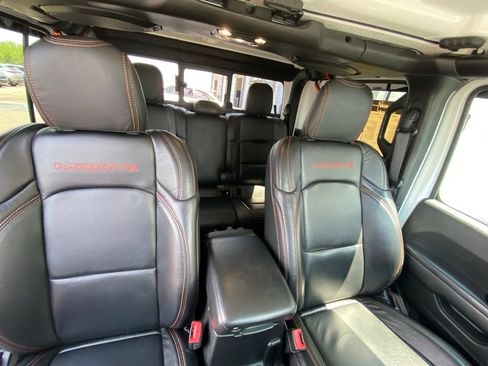 Used 2021 Jeep Gladiator Mojave AWD/4WD image 30