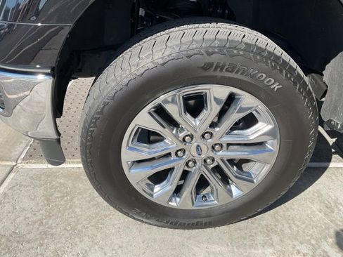 Used 2025 Ford F150 Lariat w/ Equipment Group 502A High image 11