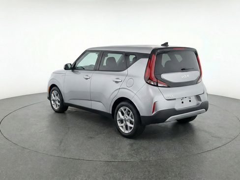 Used 2025 Kia Soul LX w/ LX Technology Package image 6