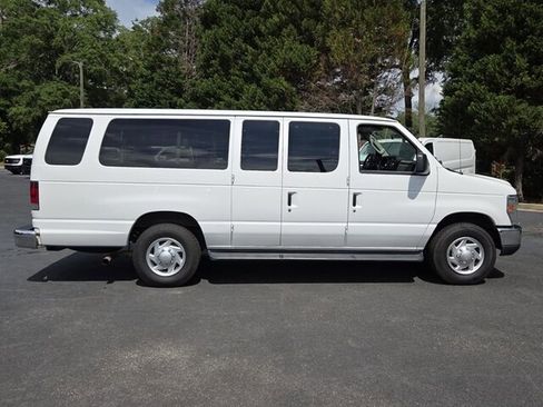 Used 2012 Ford E-350 and Econoline 350 XLT RWD image 15