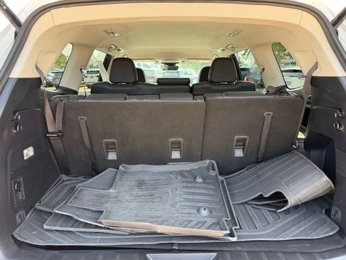 Used 2023 Subaru Ascent Limited AWD/4WD image 28