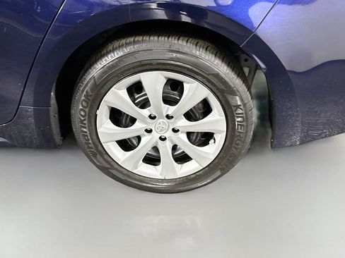 Used 2024 Toyota Corolla LE FWD image 36