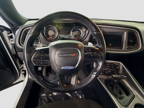 Used 2022 Dodge Challenger R/T image 13