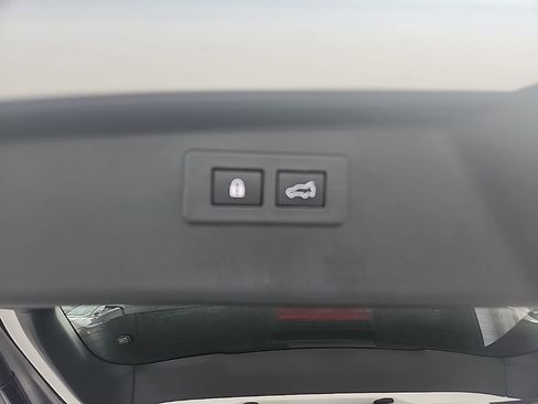 Used 2020 Subaru Outback Touring image 10