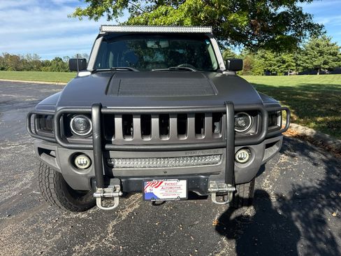 Used 2009 HUMMER H3T Alpha image 7