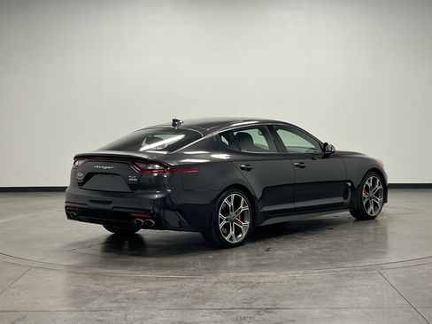 Used 2020 Kia Stinger GT1 image 8