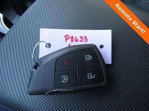 Used 2025 Chevrolet Equinox LT AWD/4WD image 18