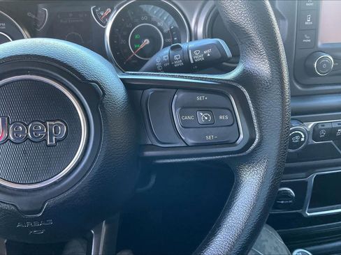 Used 2021 Jeep Wrangler Unlimited Sport image 19