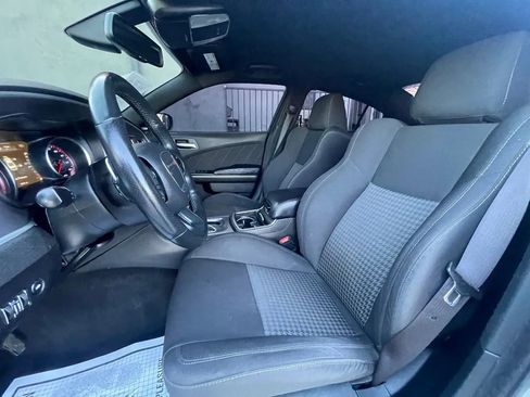 Used 2019 Dodge Charger R/T RWD image 11