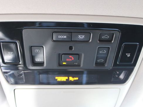 Used 2024 Toyota Grand Highlander Platinum image 22