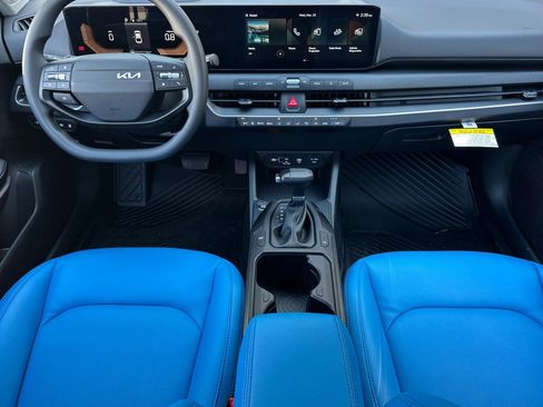 New 2026 Kia K4 LXS image 9