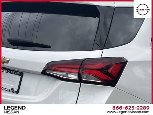 Used 2023 Chevrolet Equinox Premier AWD/4WD image 10