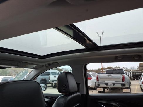 Certified 2022 GMC Terrain AT4 w/ Infotainment Package II image 15