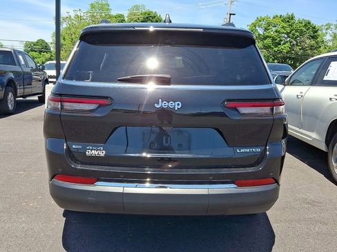 Used 2022 Jeep Grand Cherokee L Limited AWD/4WD image 5