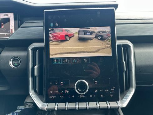 Used 2025 GMC Acadia Elevation AWD/4WD image 75