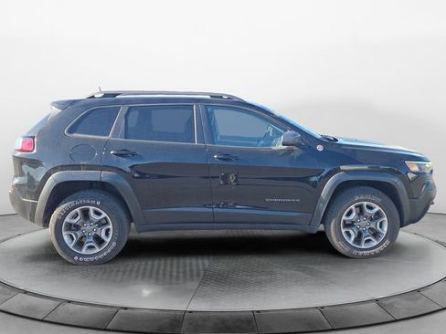 Used 2019 Jeep Cherokee Trailhawk image 6