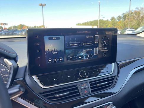 New 2025 Nissan Altima 2.5 SR w/ SR Premium Package image 27