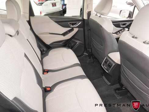 Used 2020 Subaru Forester Premium image 44