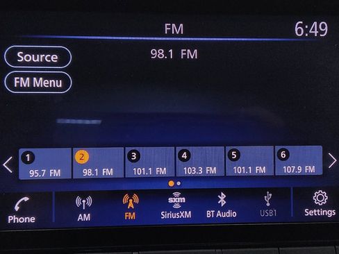 Used 2024 Nissan Altima 2.5 SV image 25